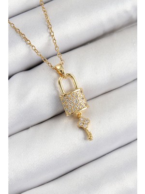Ayder Timya 316L Çelik Zirkon Taşlı Kilit Ve Sallantılı Anahtar Model Gold Renk Kadın Kolye (Timya/1395) 193224