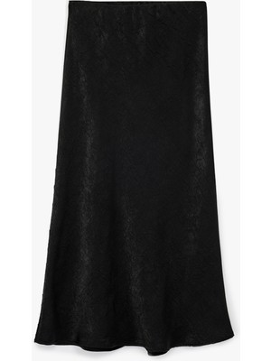 Koton Balık Kesim Slim Fit Midi Boy Dokulu Saten Etek