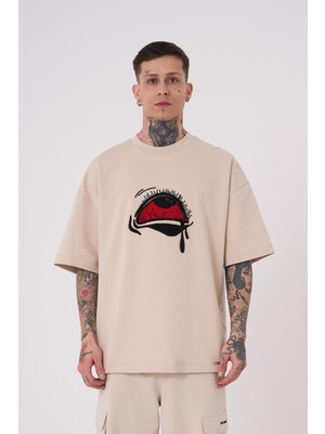 Machinist Erkek Tired Eyes Nakışlı Oversize Tişört Açık Bej