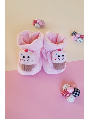 Pembe Kadife Cupcake Aksesuarlı Kız Bebek Ayakkabısı