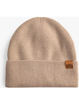 Koton Katlı Bere Slogan Baskılı Etiket Detaylı