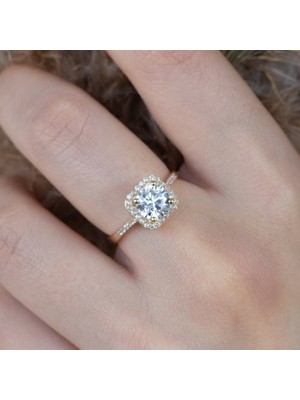 Oroline Kuyumculuk 8 Ayar Altın Tektaş Yanı Taşlı Kadın Yüzük