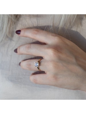 Oroline Kuyumculuk 8 Ayar Altın Kalp Tırnak Tektaş Kadın Yüzük