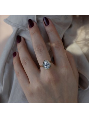 Oroline Kuyumculuk 8 Ayar Altın Damla Tektaş Kadın Yüzük