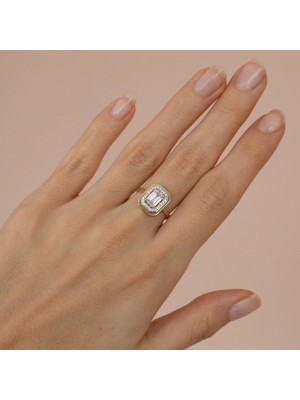 Oroline Kuyumculuk 14 Ayar Altın Baget Taşlı Şık Kadın Yüzük