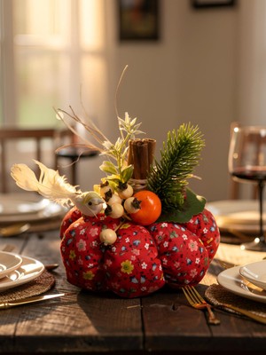 Florivya Design Kırmızı Çiçek Desenli El Yapımı Balkabağı Masa ve Davet Dekoru