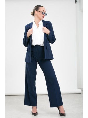 La Pante Önden Kapaklı Cepli Rahat Kalıp Ceket Pantolon Takım