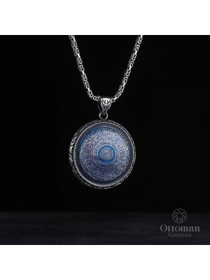 Design Ottoman Kuyumculuk Gravür Desenli Taşlı Inşirah Suresi Gümüş Madalyon Kolye