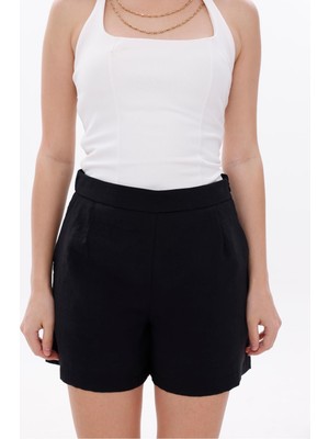 La Pante Yandan Fermuarlı Astarlı Şort