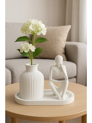 El Yapımı 3 Parça Dekoratif Set – Modern Insan Figürü Heykel ve Çizgili Vazo – Minimalist Masaüstü Dekor