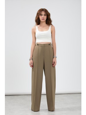 La Pante Kemer Apolet ve Düğme Detaylı ,önden Nervür Dikişli Rahat Pantolon