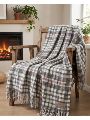 Dinarsu Cozy Life Pamuklu Püsküllü Skoç Tv Battaniyesi Maria Yeni Pembe Gri 130 x 170 cm