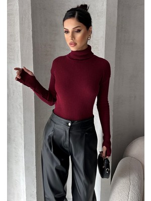 Triko Boğazlı Parmak Gecirmeli Kazak