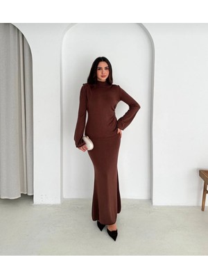 Kadın Kahverengi Triko Ikili Takım | Yarım Balıkçı Yaka Kazak & Uzun Etek