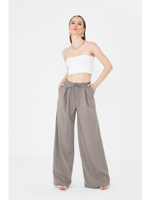 La Pante Kadın Pantolon Beli Lastikli Bağcıklı Bol Paça Pantolon Likralı Geniş Paça Rahat Kül Gri Çizgili