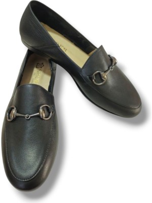 Hakiki Deri Siyah Metal Tokalı Kadın Loafer Ayakkabı