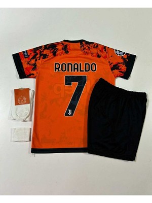 Candy Cup Juventuss 2020/21 Sezonu Cristiano Ronaldo Çocuk Forması 4'lü Set