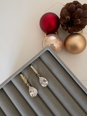 Xuping Damla Taşlı Sallantılı Xp Gold Küpe