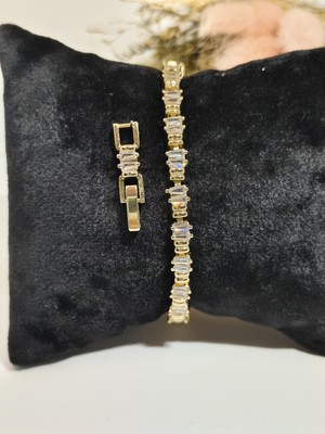 Tuel Zirkon Taşlı Çelik Gold Kadın Bileklik