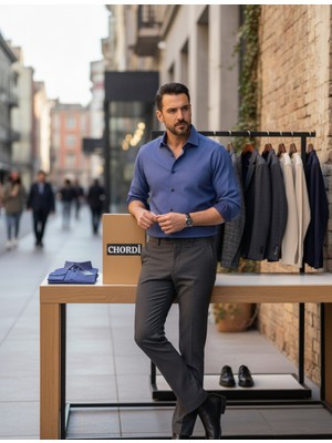 Yusgos Uzun Kollu Pamuklu Solgun Nokta Desenli Regular Fit Erkek Gömlek