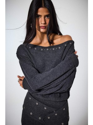 DeFacto Loose Fit Omzu Açık Uzun Kollu Tişört G8437AX25WN