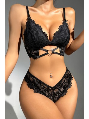 Femina Trendy Kadın Siyah Kalp Tokalı Çapraz Lastik Detaylı Dantel Iç Çamaşır Takımı