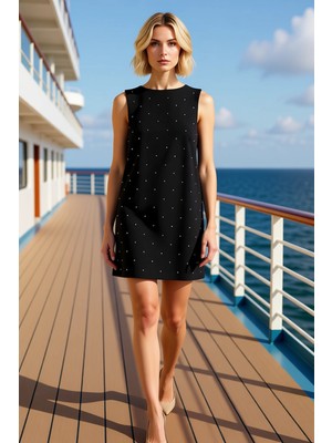 Benerly Kadın Bisiklet Yaka Kolsuz Shift Kalıp Elbise Dokuma Kumaş Üzeri Taş Detaylı 90 Karakter Şık