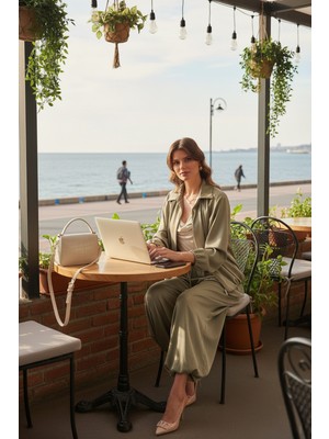 Lela Oversize Klasik Yaka Yarasa Kol Fermuarlı Saten Ceket Bayan Ceket 6839584