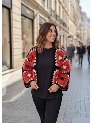 Artepieza Kısa Kesim Kırmızı-Siyah Tüylü Koton Iplik El Örgüsü Motifli Hırka-Tasarım Renkli Motifli Örgü Ceket-Koton Hırka