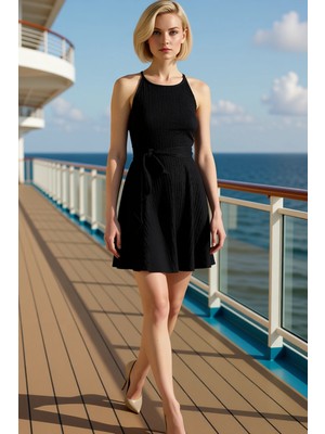Benerly Kadın Halter Yaka Kolsuz Skater Kalıp Gofre Dokulu Mini Elbise Fonksiyonel Dayanıklı Rahat