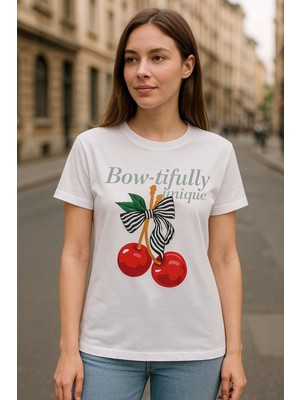 Rovebella Kiraz Desenli Kadın Tişört