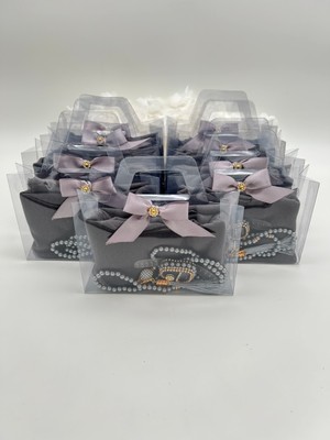 10 Adet Çanta Görünümlü Kutu Içinde Flamlı Örtü, Inci Tesbih ve Taşlı Zikirmatik Hediyelik Set