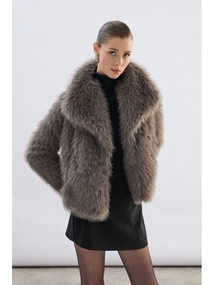 Sateen Geniş Yakalı Simli Kürk - Füme