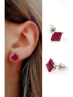 Ose Shop Skydiamond Red creative rubies 925 ayar gümüş kare küpe