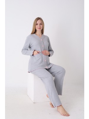 Jenika Önden Düğmeli Rahat Kalıp Ayarlanabilir Bel Kol ve Paça Fırfır Detaylı Hamile Lohusa Pijama Takımı