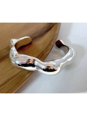 Huma Butik Takı Aksesuar Gümüş Renk Asimetrik Tasarım Kelepçe Bileklik