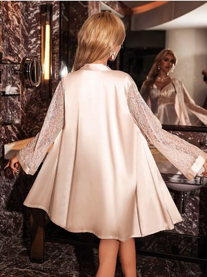 Çamaşır Kenti  Özel Tasarım Şık Dantel Işlemeli Sabahlıklı 2'li Pudra Saten Gecelik Takımı