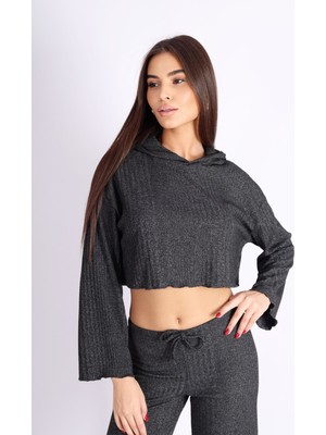 Softandbasic Kadın Kapüşonlu Uzun Kol Punta Kaşkorse Desenli Rahat Kumaş Siyah Sweatshirt-Crop