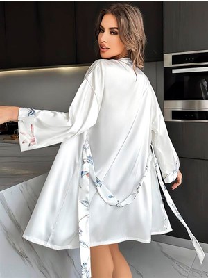Aria's Closet Özel Tasarım Çiçek Desenli Göğüs Dekolteli Sabahlıklı 2'li Beyaz Saten Gecelik Takımı