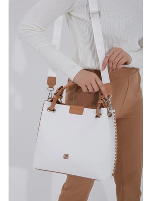 Just Polo Kadın Beyaz Kabartma Desenli Mıknatıslı Çıtçıt Kapama El Çantası 4031MH