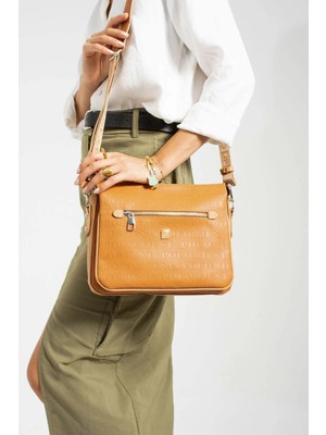 Just Polo Kadın Su Geçirmez Kabartma Baskılı Ayarlanabilir Askılı Lüks Omuz Çantası