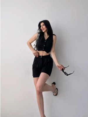 Neva Look Önü Düğmeli Crop Yelek ve Şort Ikili Takım
