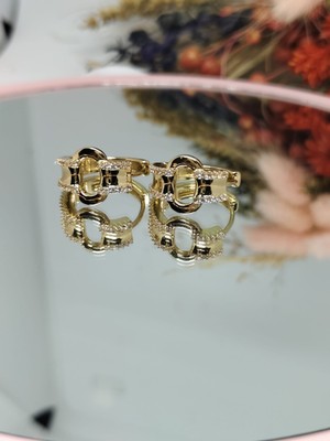 Tuel Gold Detaylı Şık Tasarımlı Çelik Küpe