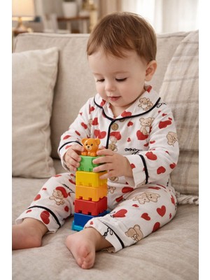 Bubiee Baby Ayıcık ve Kırmızı Kalp Basklı Çocuk Pijama Takımı Düğmeli Kruvaze Yaka %100 Pamuk