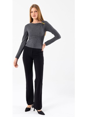 Giysa Kadın Asimetrik Yaka Omuz Aksesuar Detaylı Body Siyah - 26100 