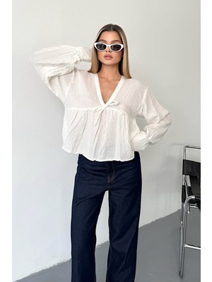 Jee Lee Kadın V Yaka Bağlama Detaylı %100 Pamuklu Bluz Beyaz - 26Y 1003