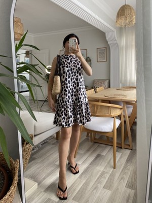 Miralis Torqvitrin Kadın Kolsuz Sırttan Bağlamalı Fırfırlı Leopar Desenli Süprem Elbise