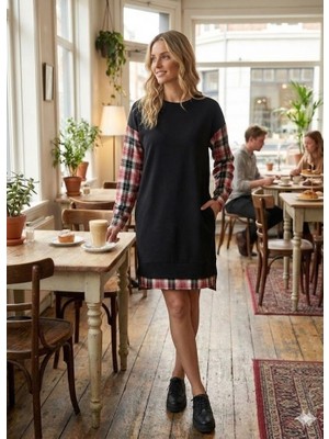 Kadın Bisiklet Yaka Kolları ve Arkası Ekoseli Diz Üstü Elbise