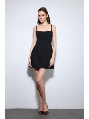 Antioch Siyah Askılı Elbise