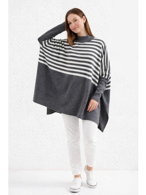 Missruba Kadın Yırtmaçlı Füme Panço Kazak CP0001